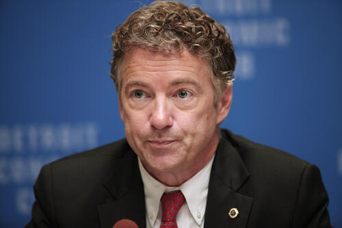 Rand Paul in a suit and tie.