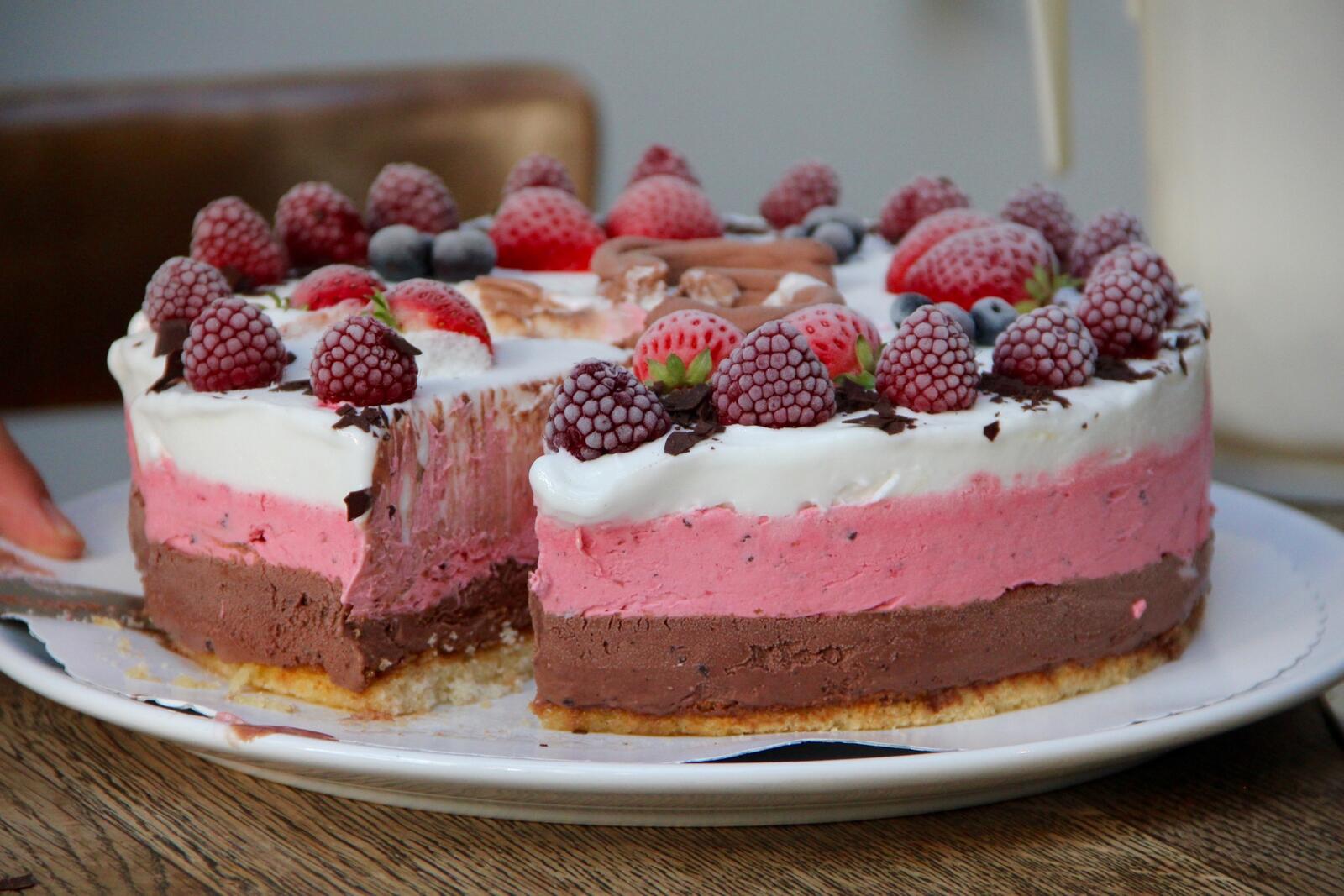 Free photo Berry cake