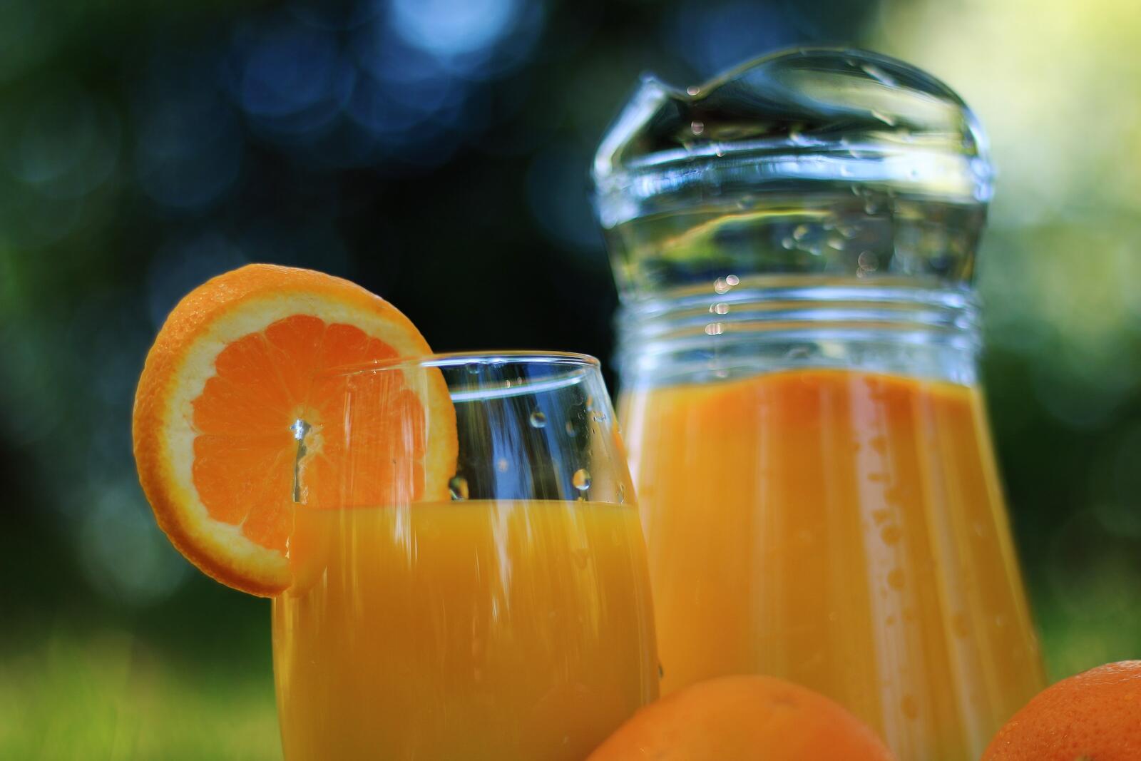 Бесплатное фото Вкусный прохладный апельсиновый сок