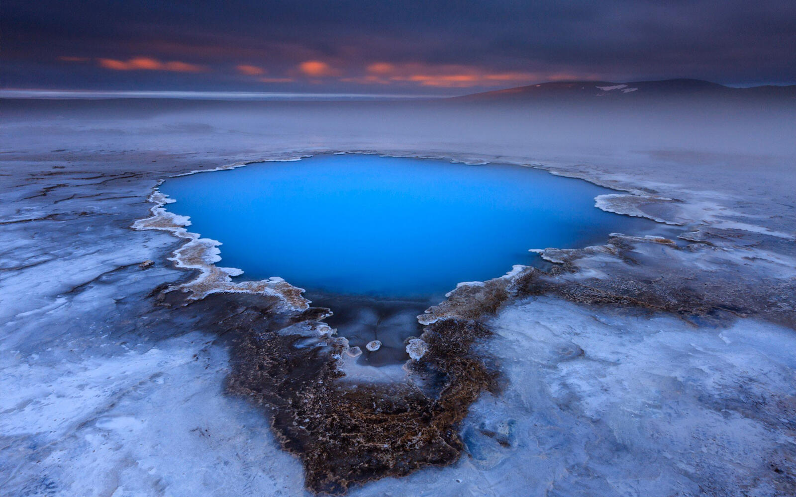 Обои озеро Исландия природа на рабочий стол