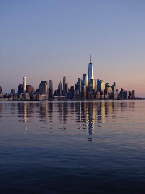 New York is reflected in the water