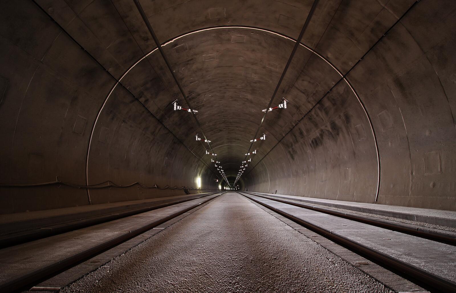 Бесплатное фото Туннель в метро