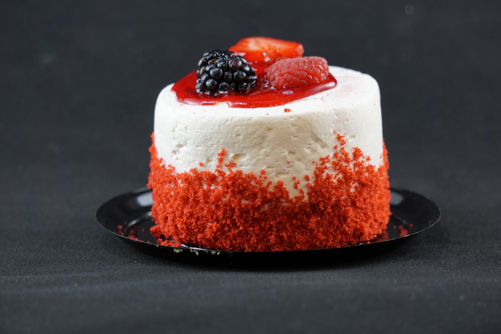 Бесплатное фото Вкусный холодный десерт с ягодками