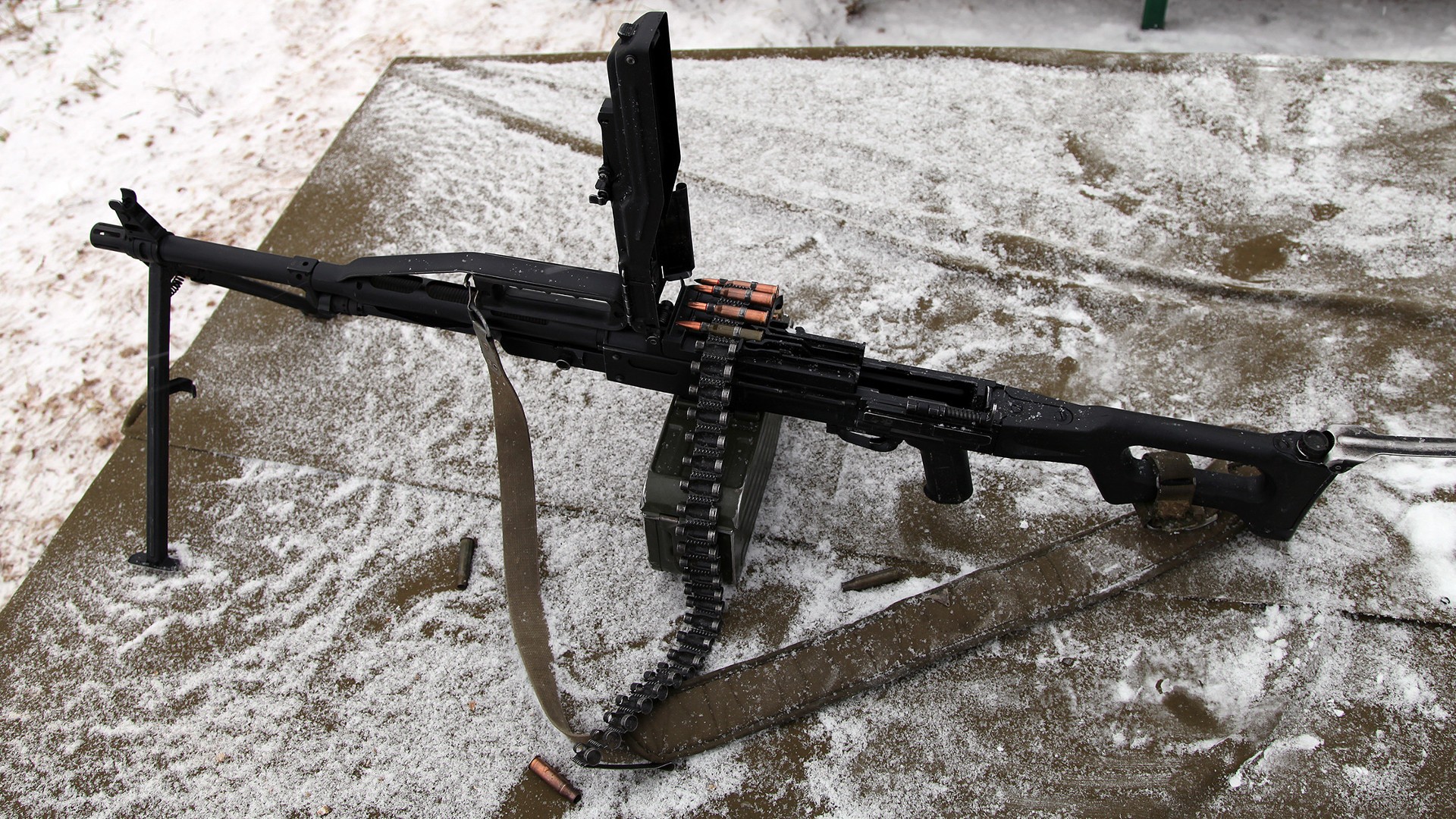 Фото бесплатно пистолет, оружие, лук и стрелы