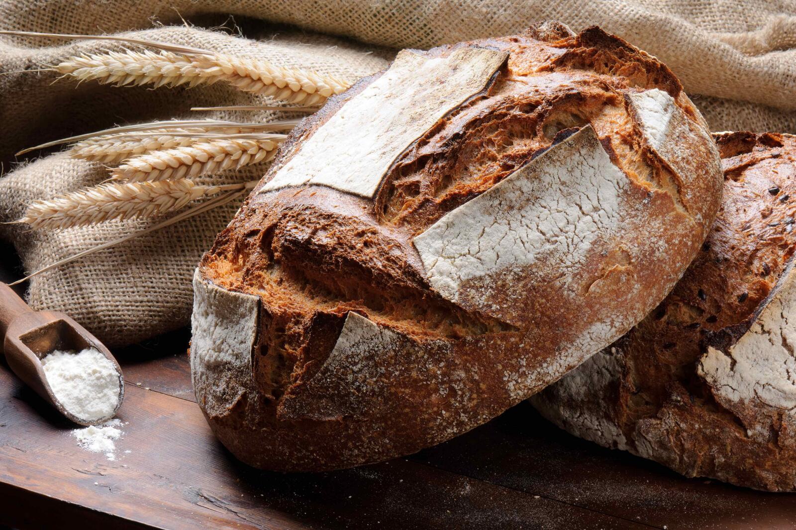 Бесплатное фото Черный пшеничный хлеб