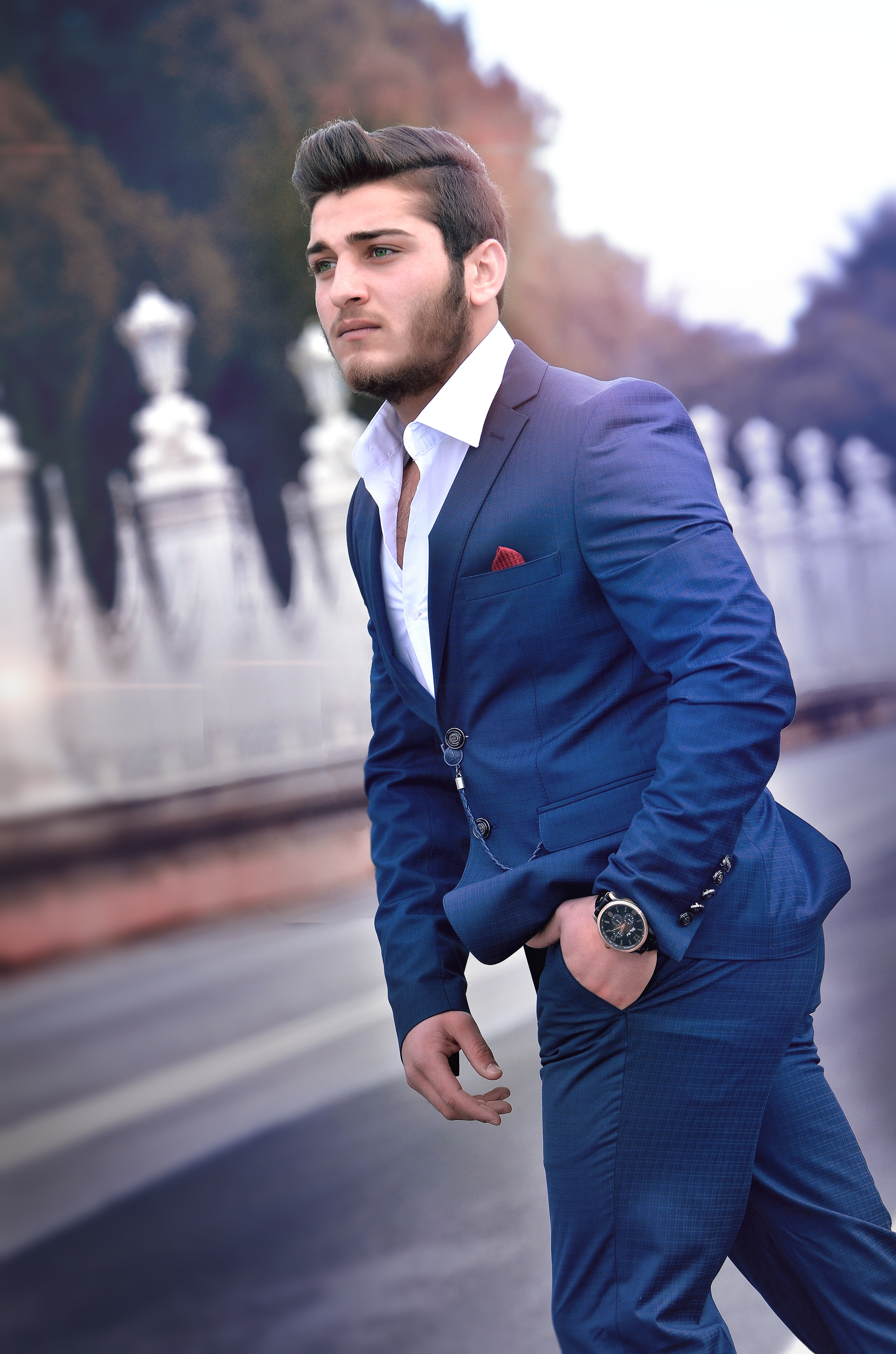 Free photo A man in a blue groom`s suit