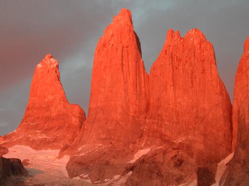 Закат солнца в горах Южной Америки в Чили