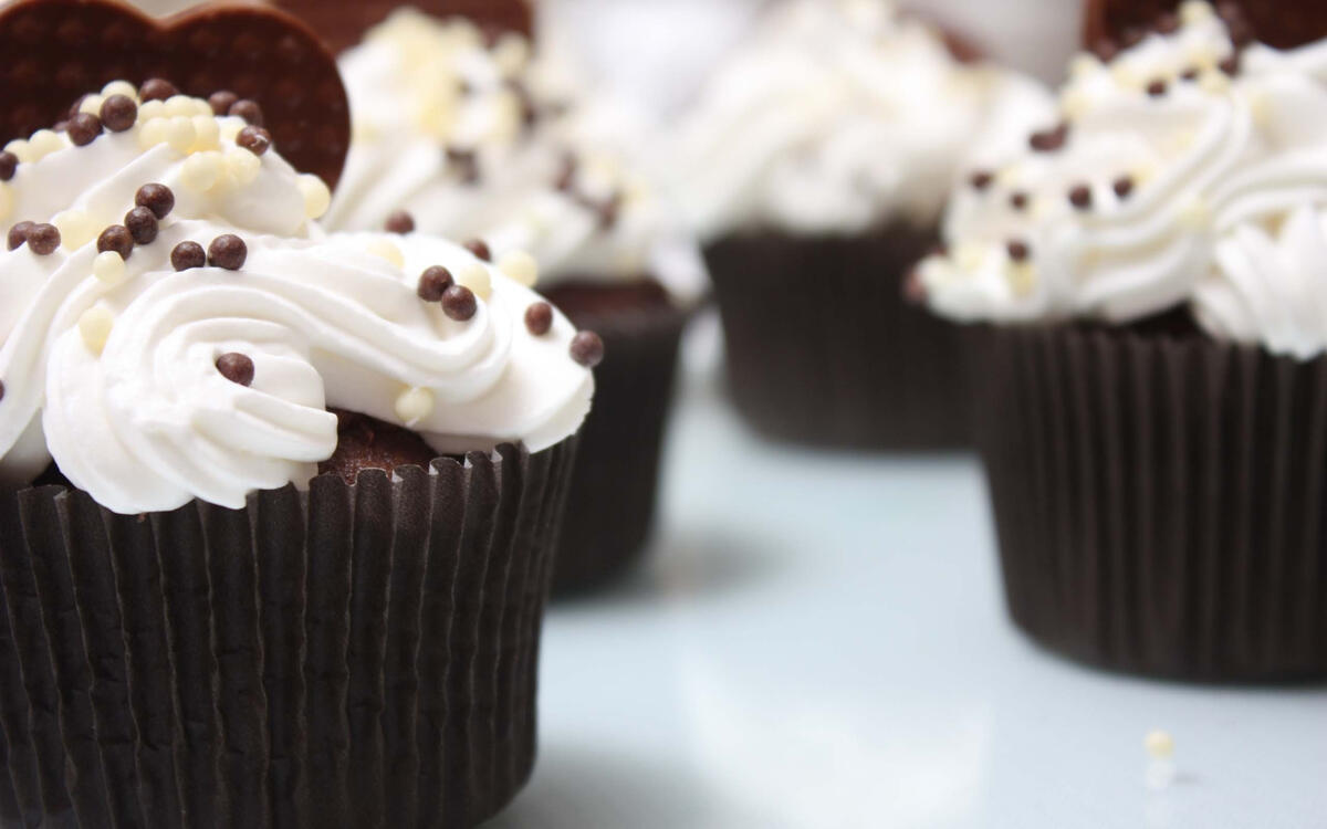 Chocolate cupcakes with white cream