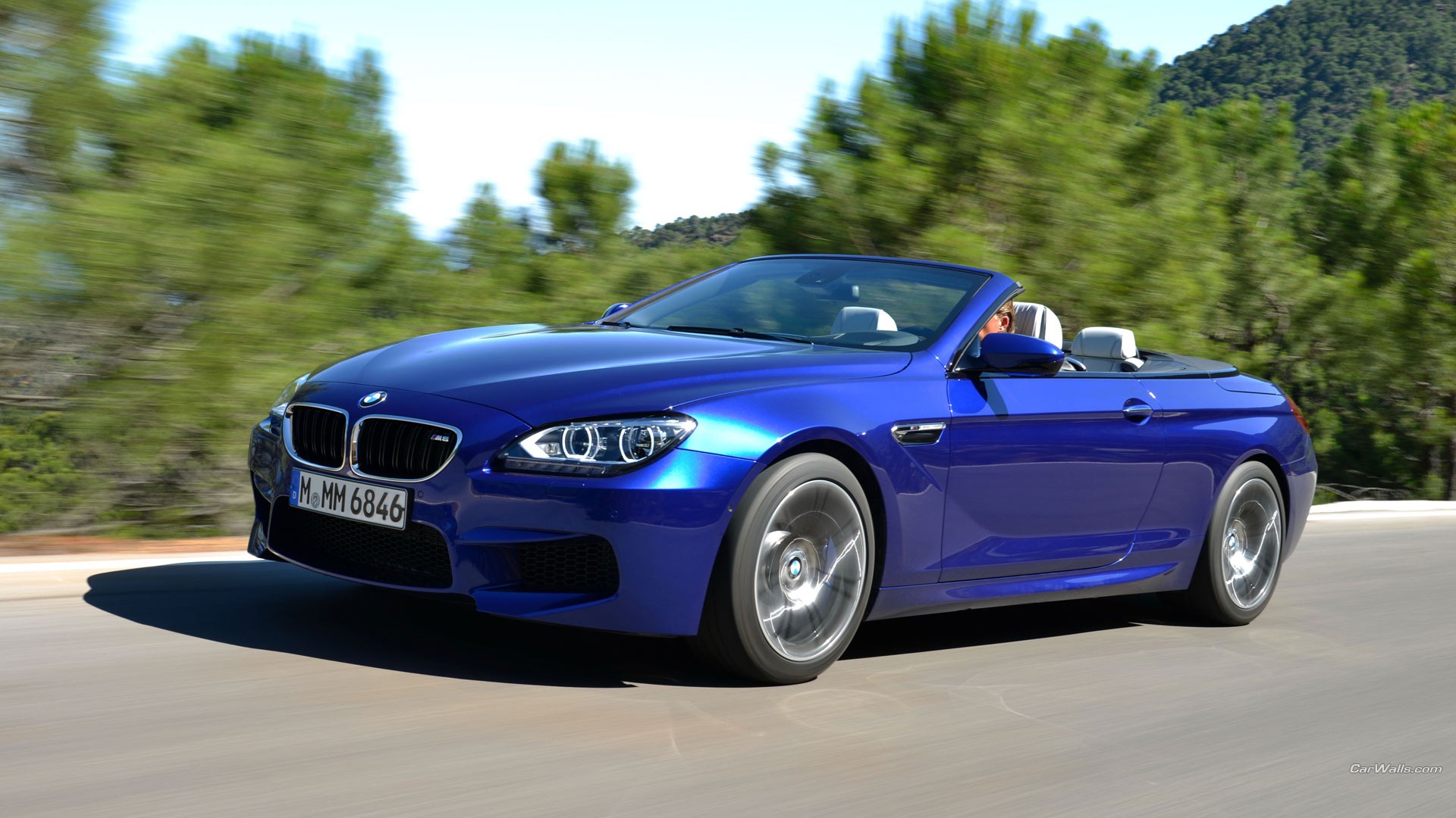 Free photo Blue BMW M6.