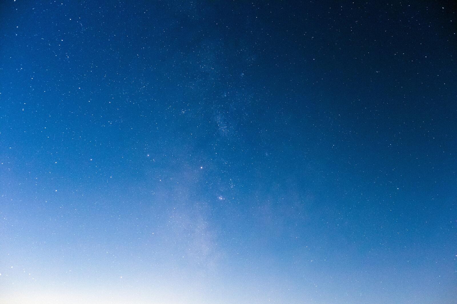 Бесплатное фото Синее звездное небо