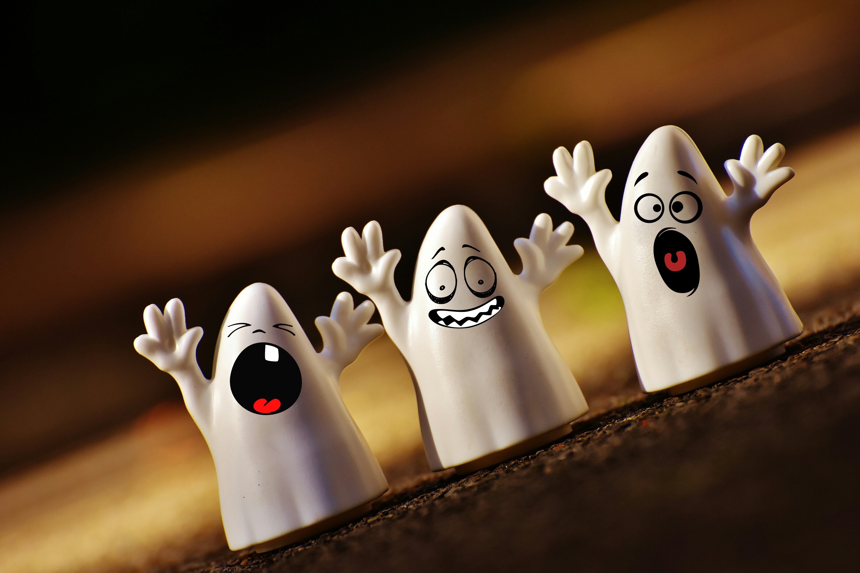 Free photo Fun ghost toys for Halloween.