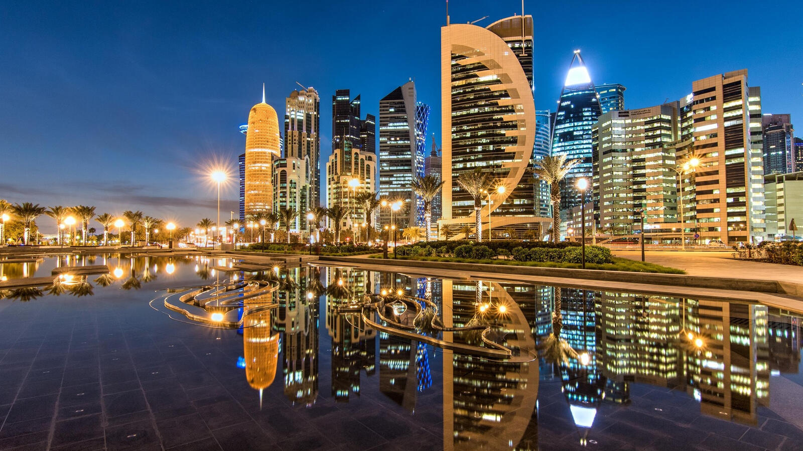 Бесплатное фото Вечерний город Доха