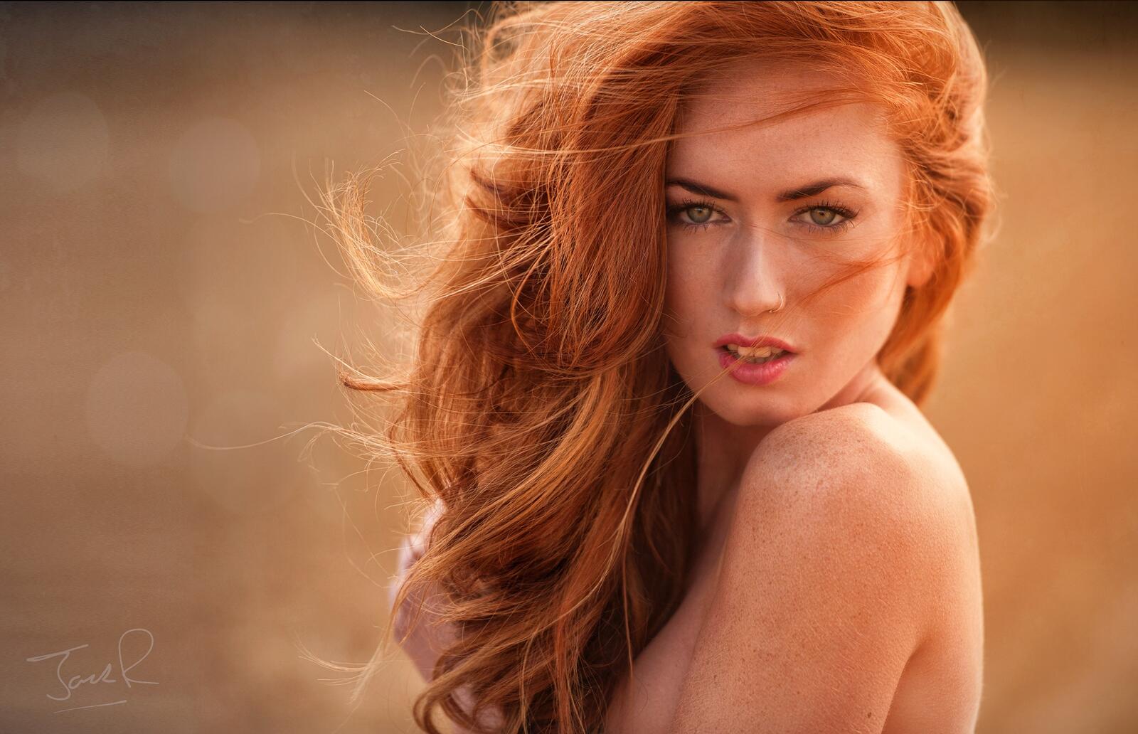 免费照片裸体红发珍妮-奥沙利文（Jenny O Sullivan）。