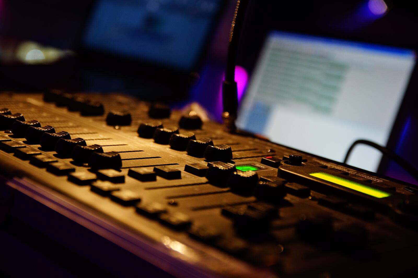Обои музыка свет технологии на рабочий стол