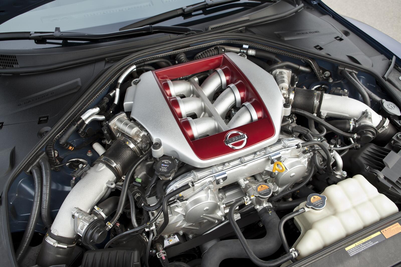 Free photo Nissan GT R engine