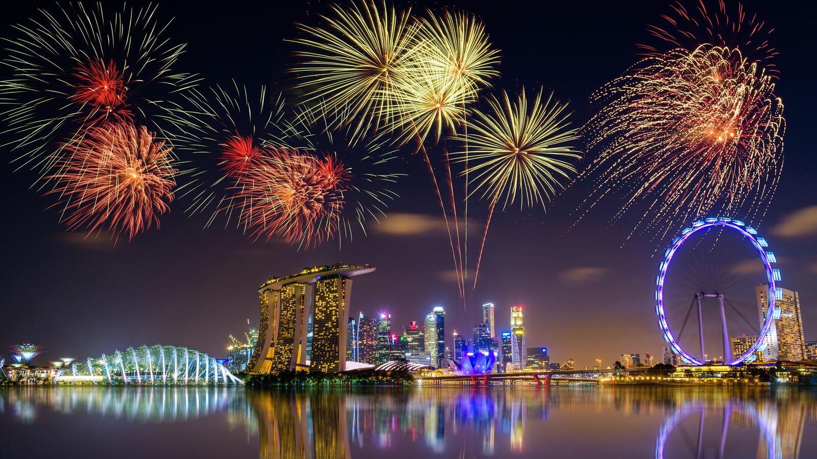 Free photo Fireworks over Singapore