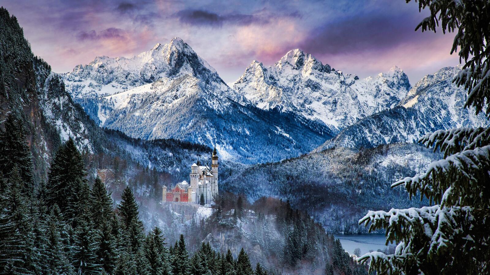 Бесплатное фото Картинка с изображением замка Нойшванштайн в зимний период