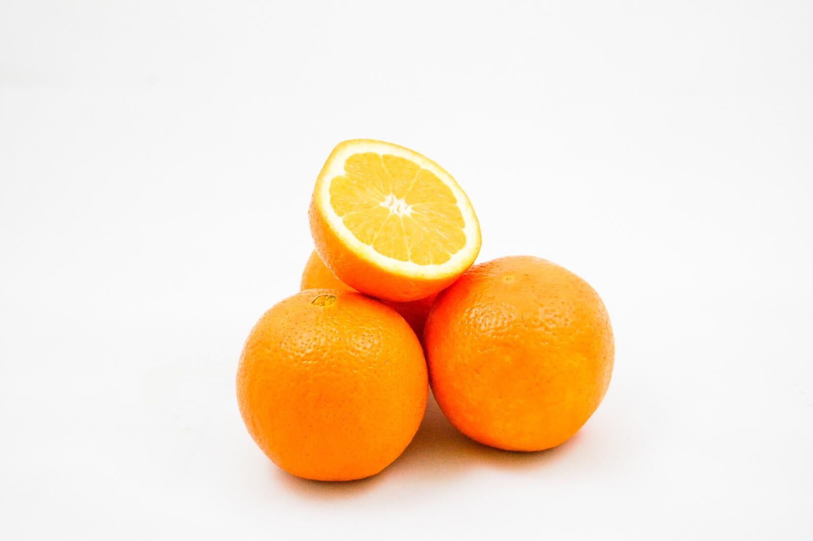 Free photo Oranges on a white background