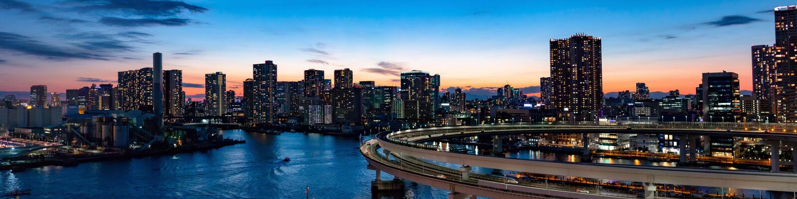 Бесплатное фото Панорамная фотография города Токио