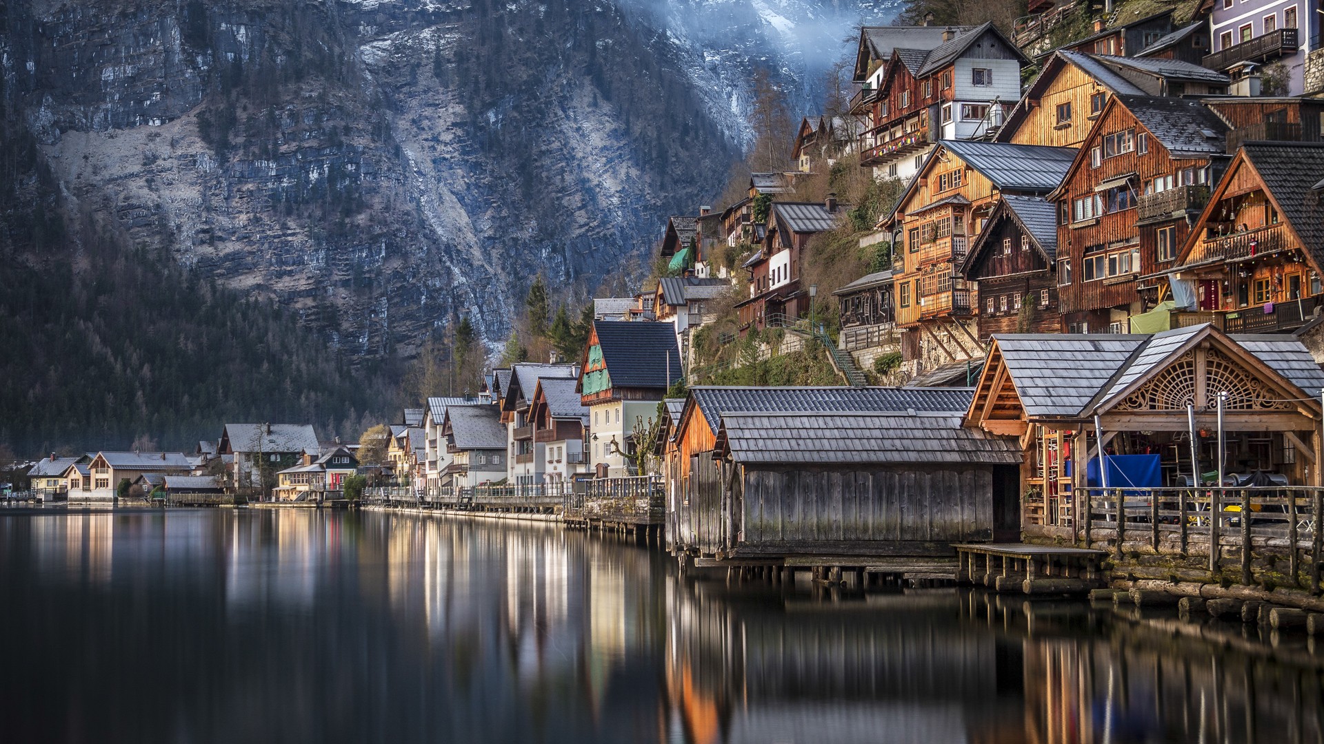 Houses built on a cliff by the lake