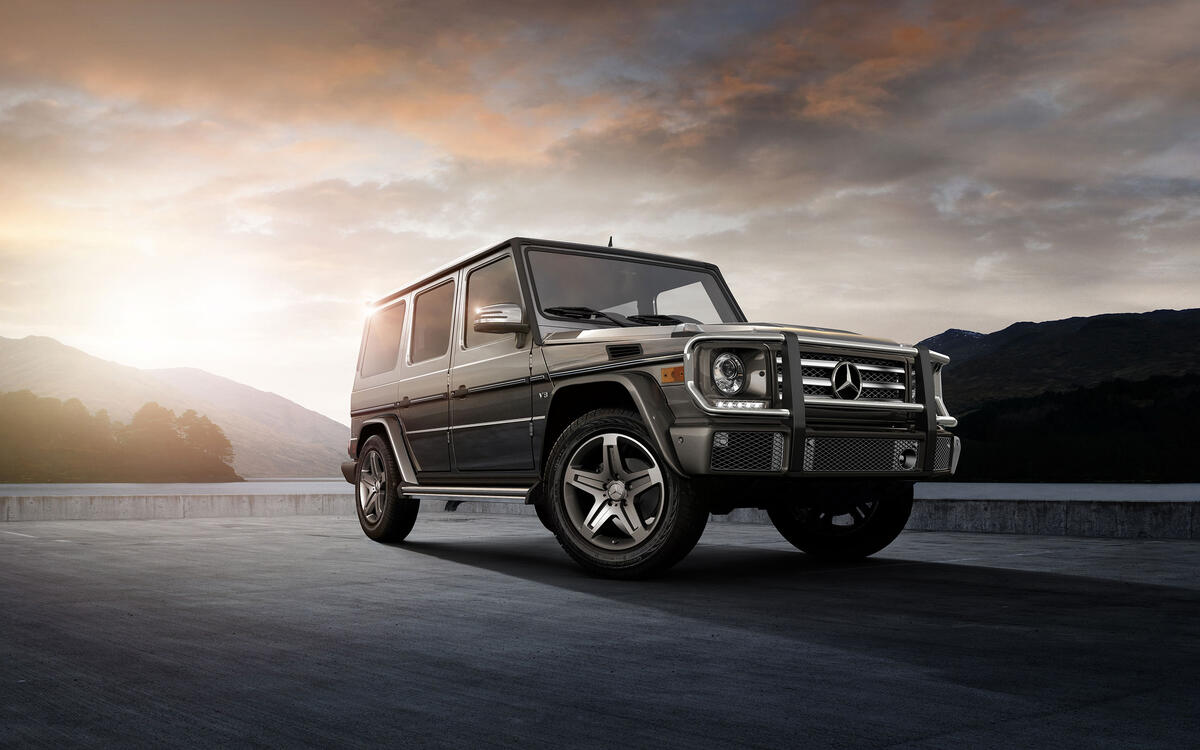 Gray Mercedes G Class in sunny weather