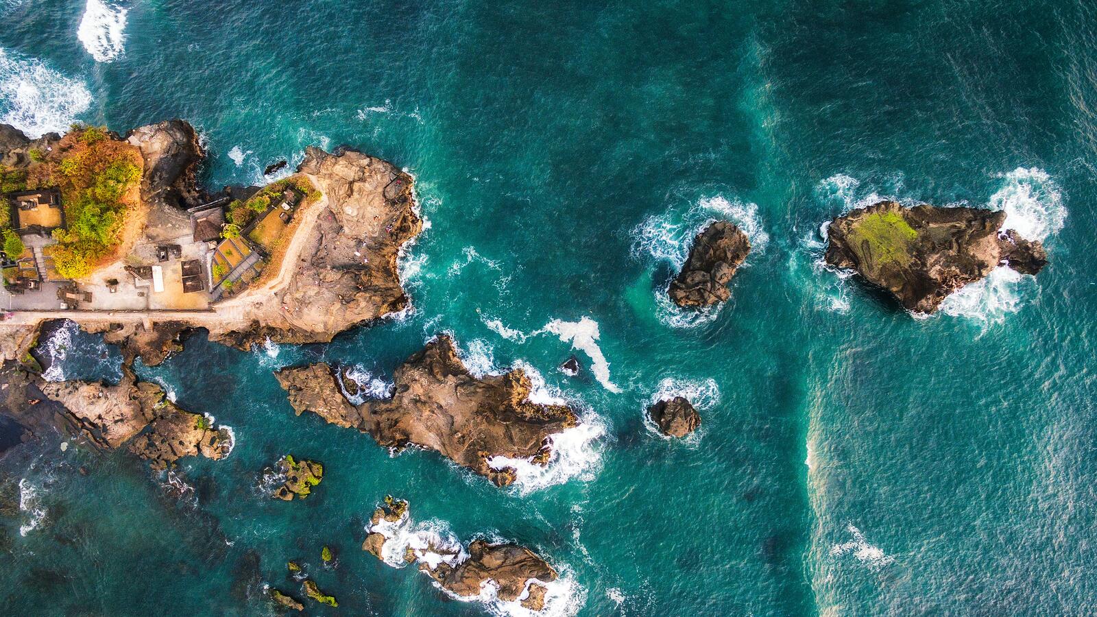 免费照片印度尼西亚岩石海岸俯瞰图