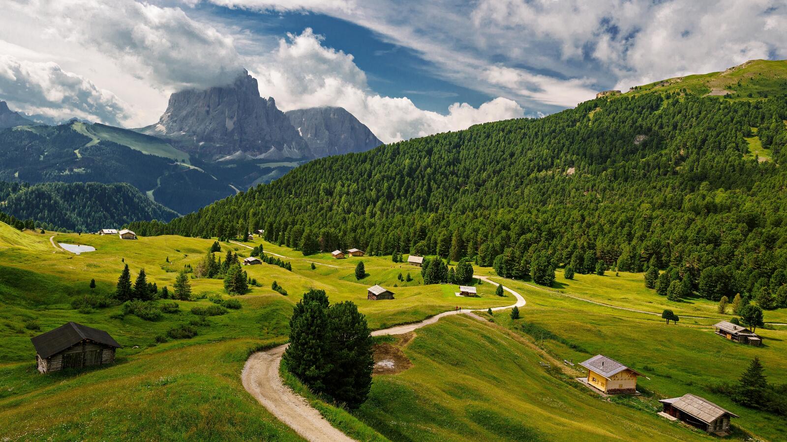 Бесплатное фото Приятный летний день в итальянских Альпах