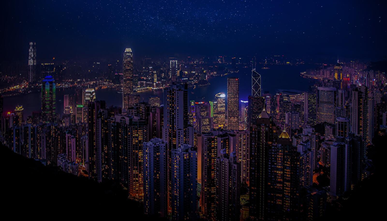 Бесплатное фото Картинка с современным ночным городом