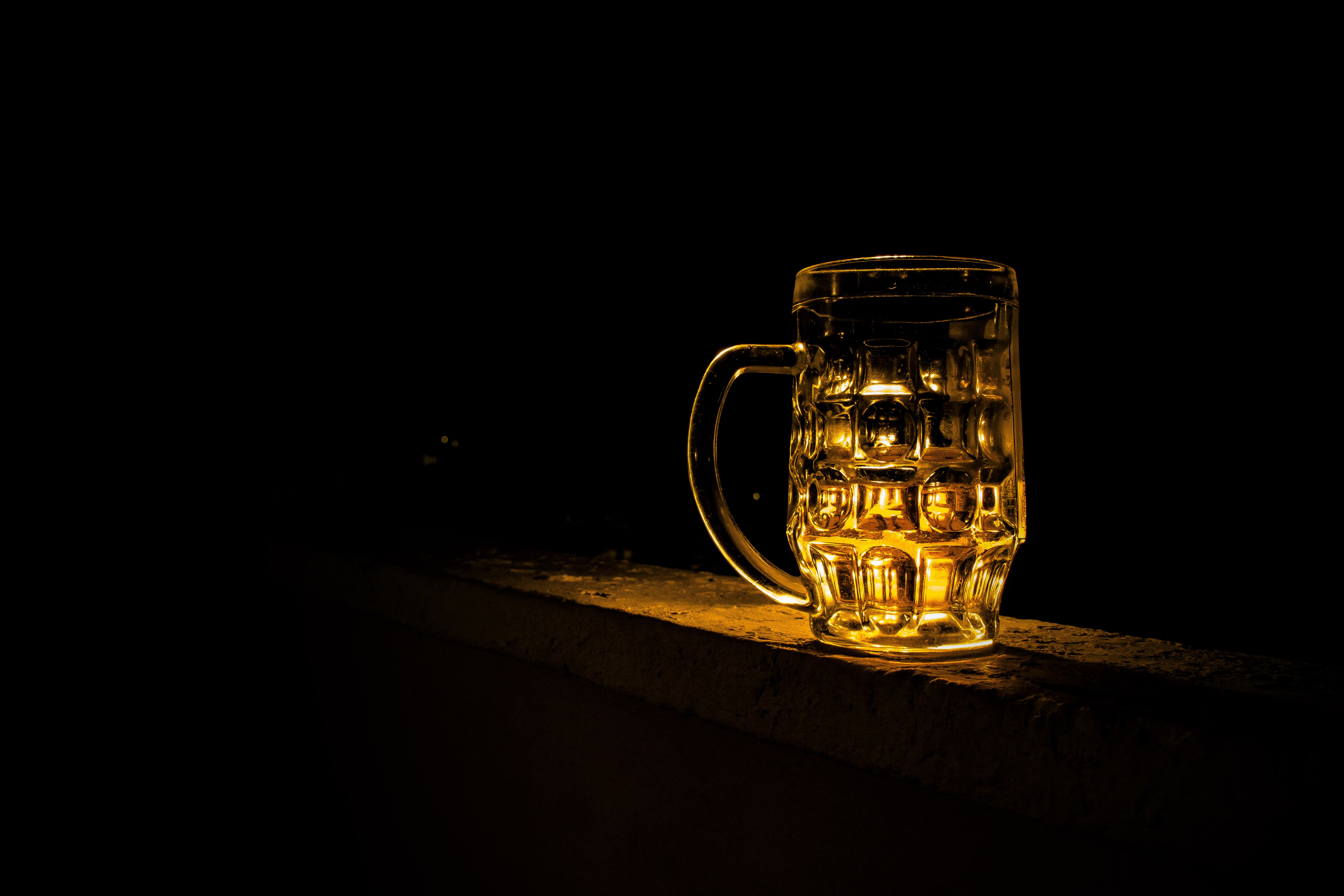 Free photo Lighted beer mug
