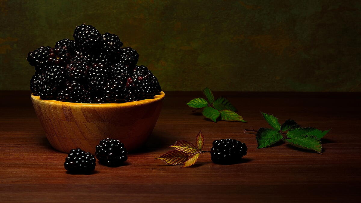 Still life blackberries on the table.