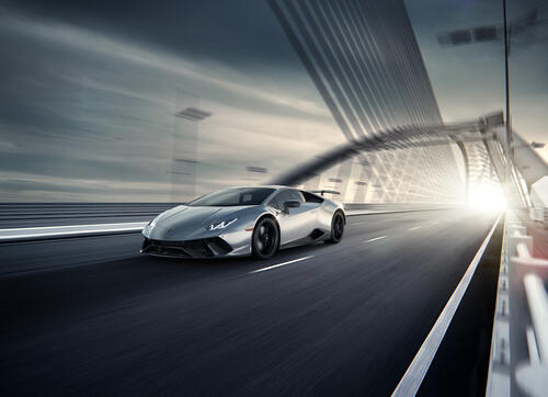 Lamborghini drives at high speed