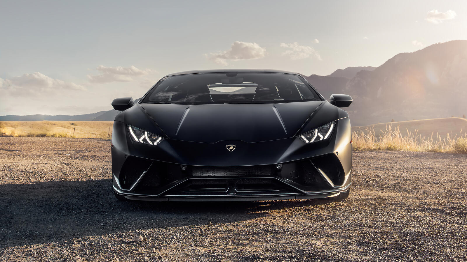 Бесплатное фото Злая Lamborghini Huracan Performante черного цвета