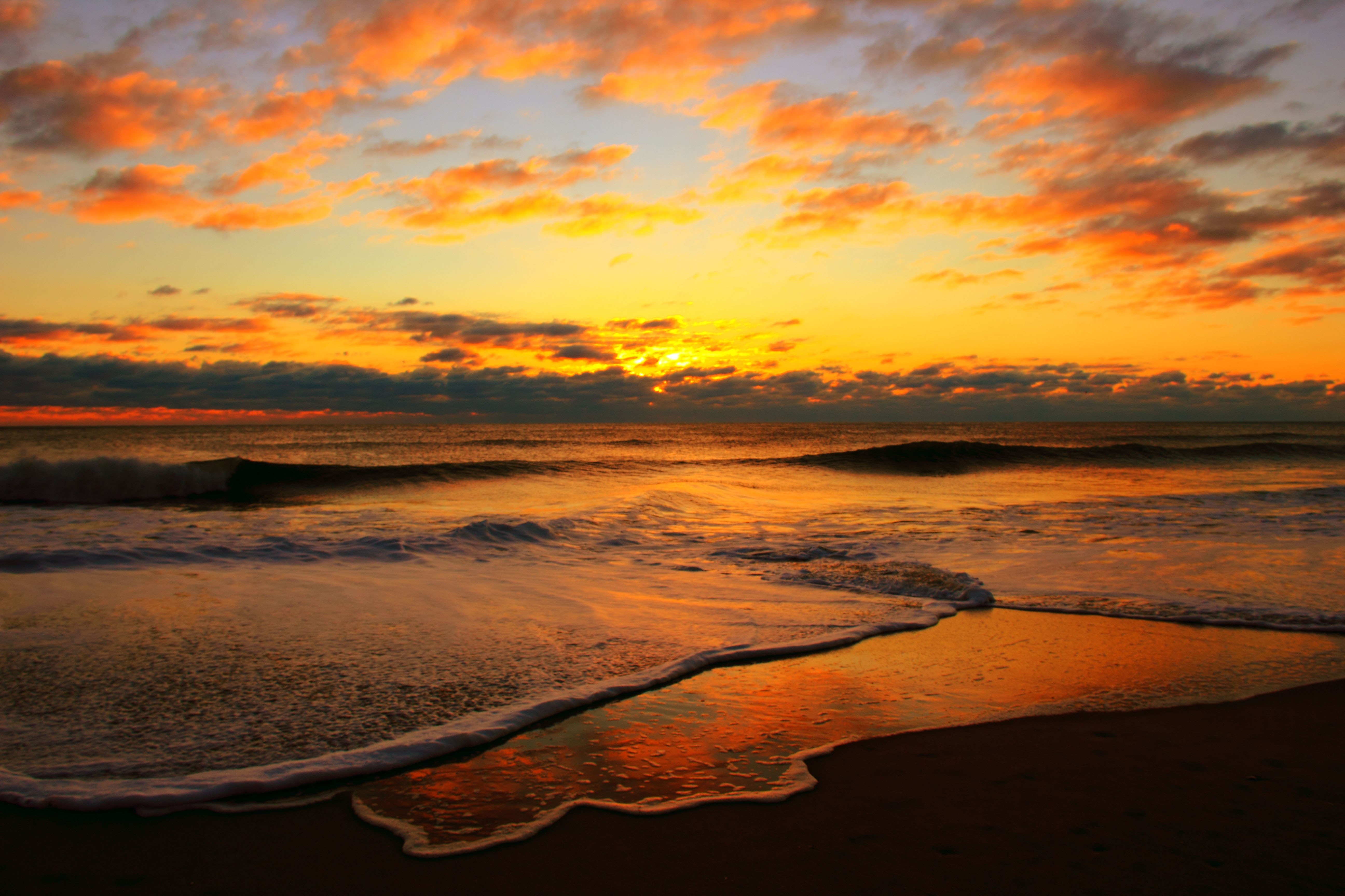 Бесплатное фото Мелкие волны на берегу