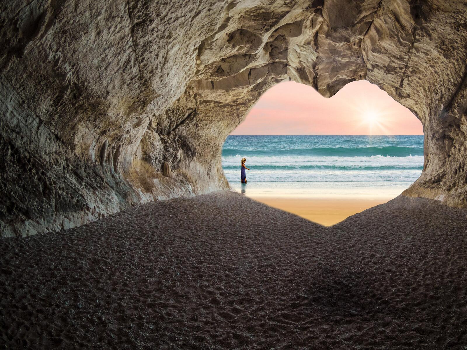 Бесплатное фото Пещера в видом на море