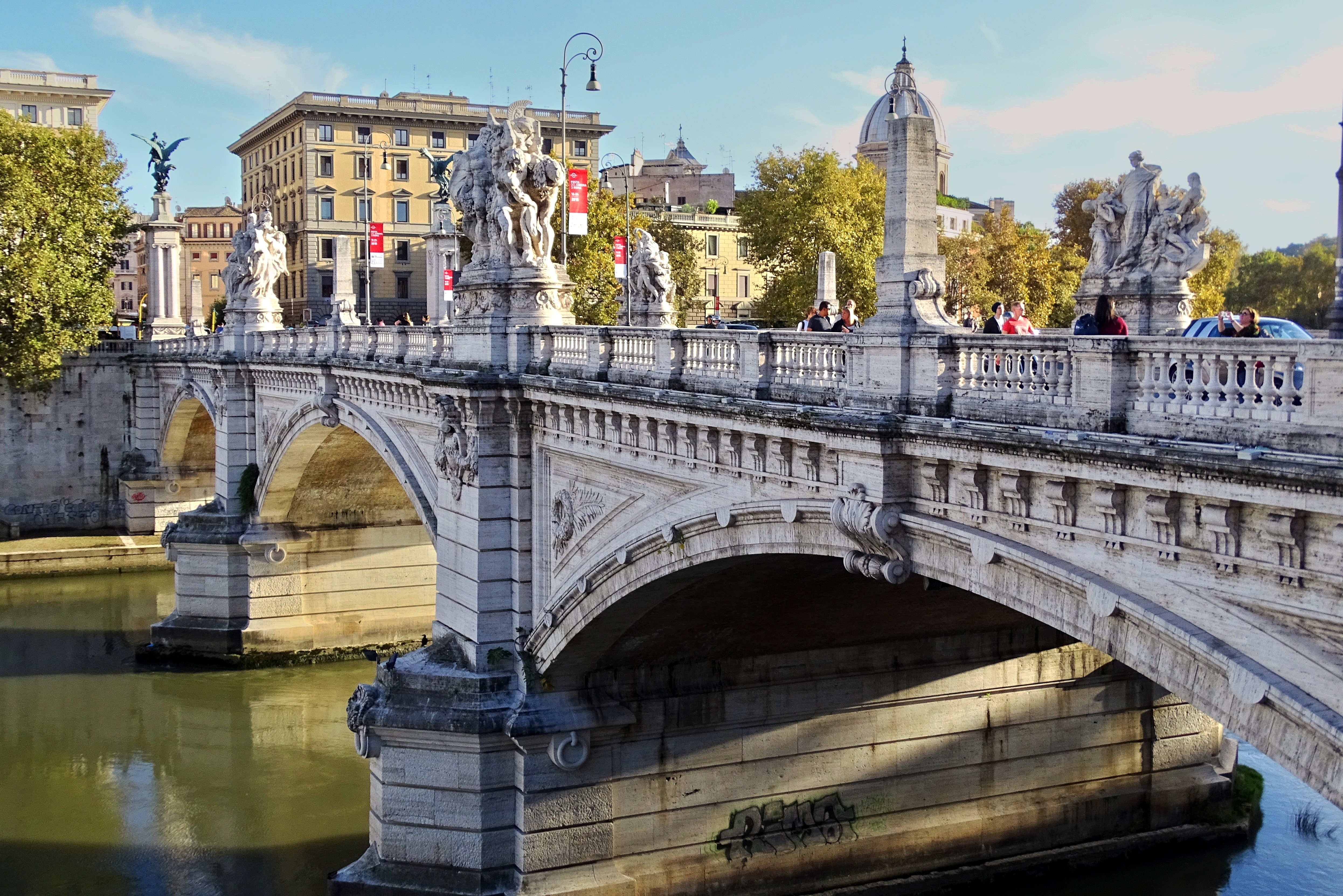 Мост через реку в Италии