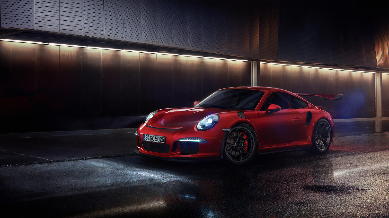 Free photo Cherry Porsche GT3 on the streets of the night
