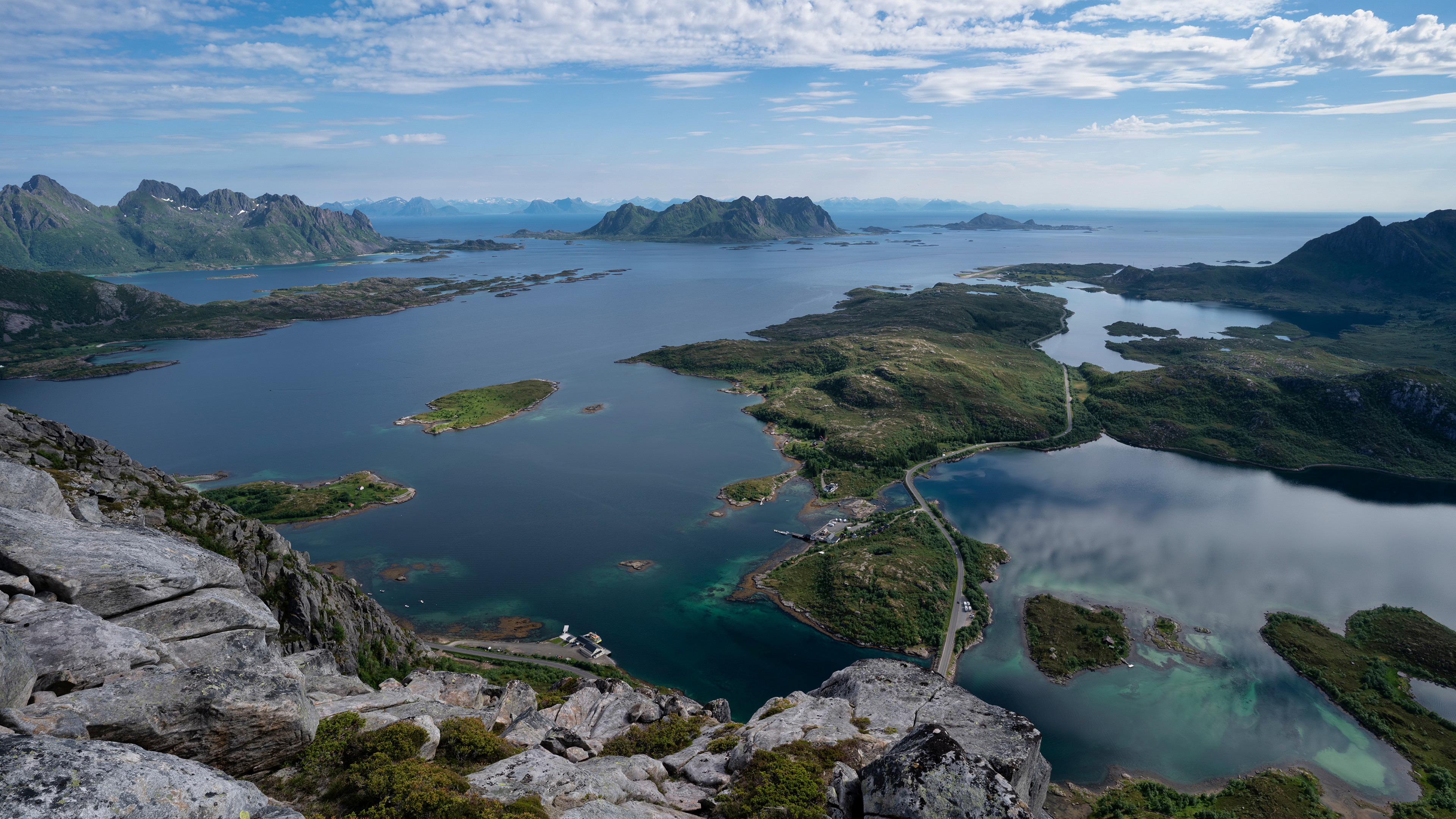 Бесплатное фото Лофотенские острова в Норвегии с высоты птичьего полета