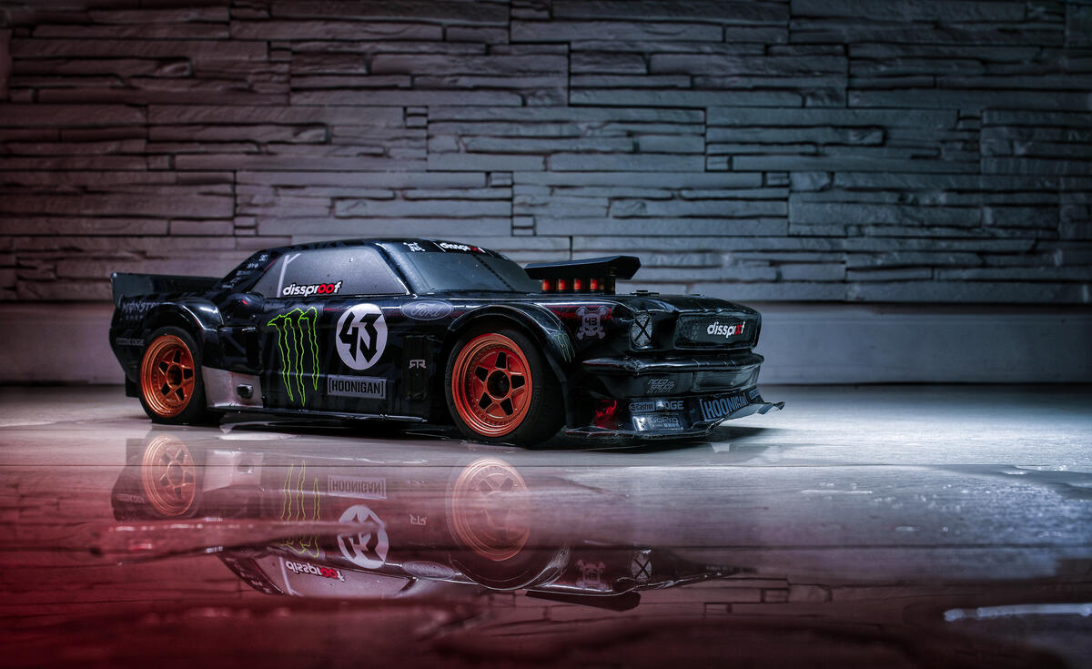 Drift-ready Ford Mustang in unusual tuning