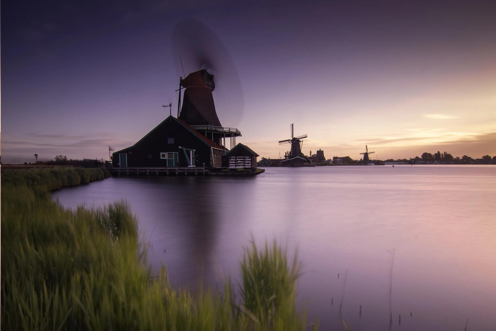 免费照片荷兰水边的磨坊