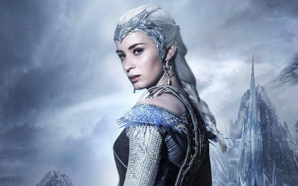 Emily Blunt in Snow White and the Huntsman 2