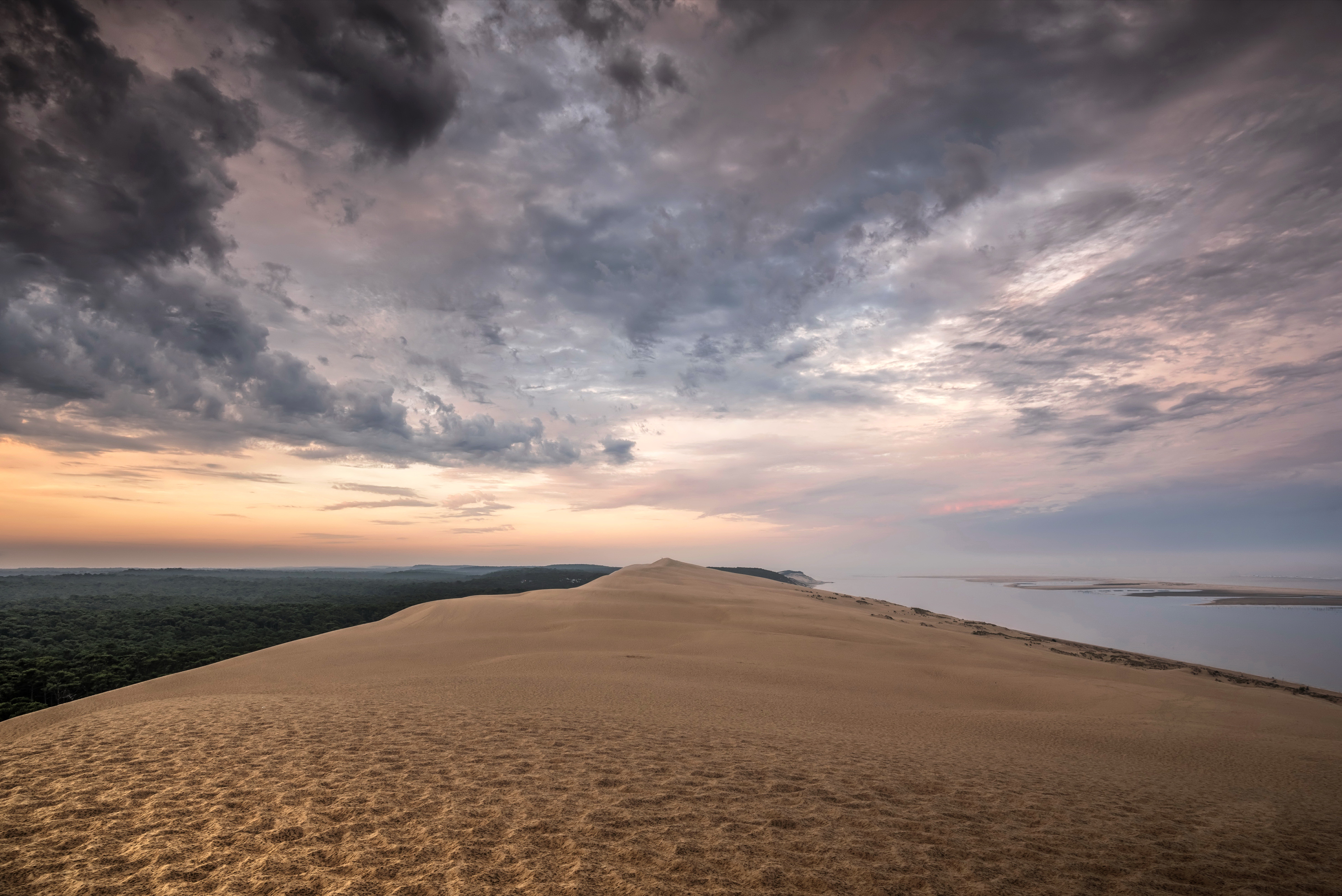 Фото бесплатно обои мрачная погода, берег, песок