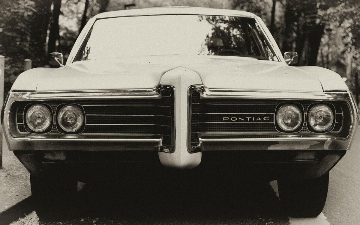 Pontiac на старом фото