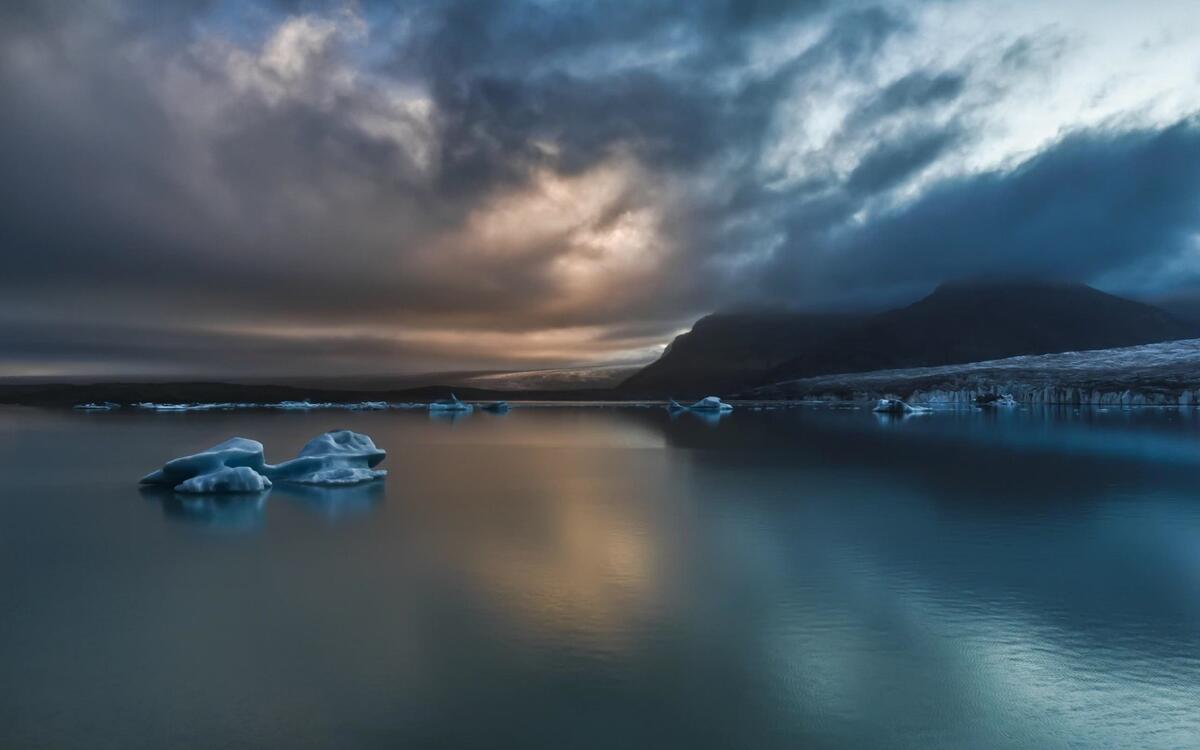 Cold weather off the coast of Iceland