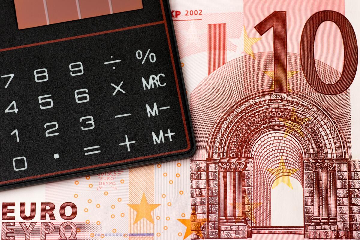 A ten-euro bill