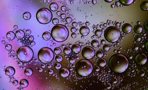 Bubbles in carbonated water