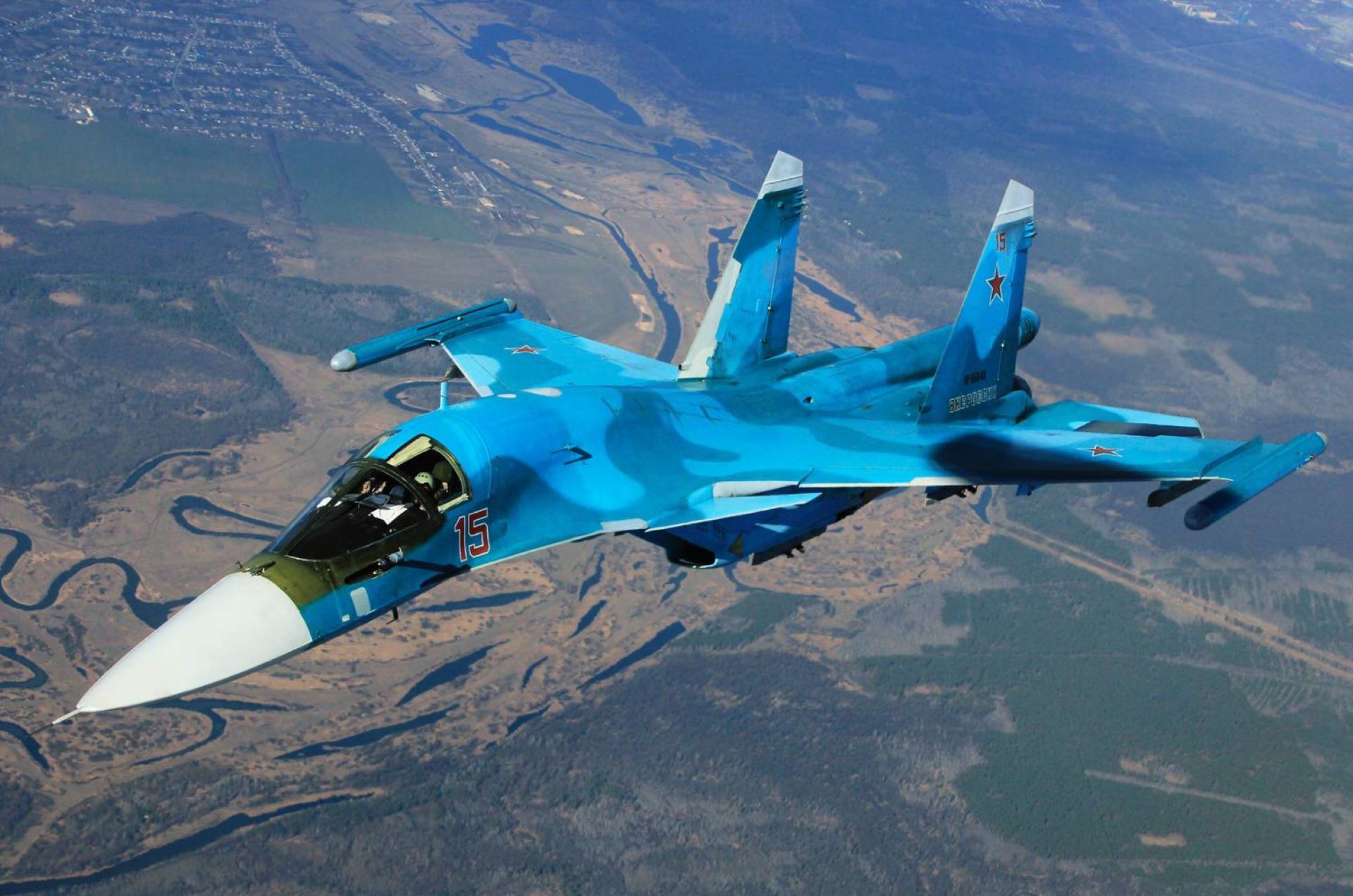 Бесплатное фото Су-34 истребитель-бомбардировщик