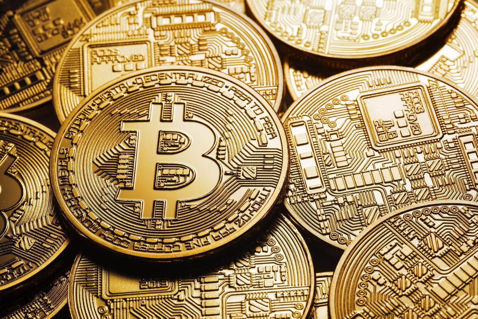 Free photo Bitcoin metal coins