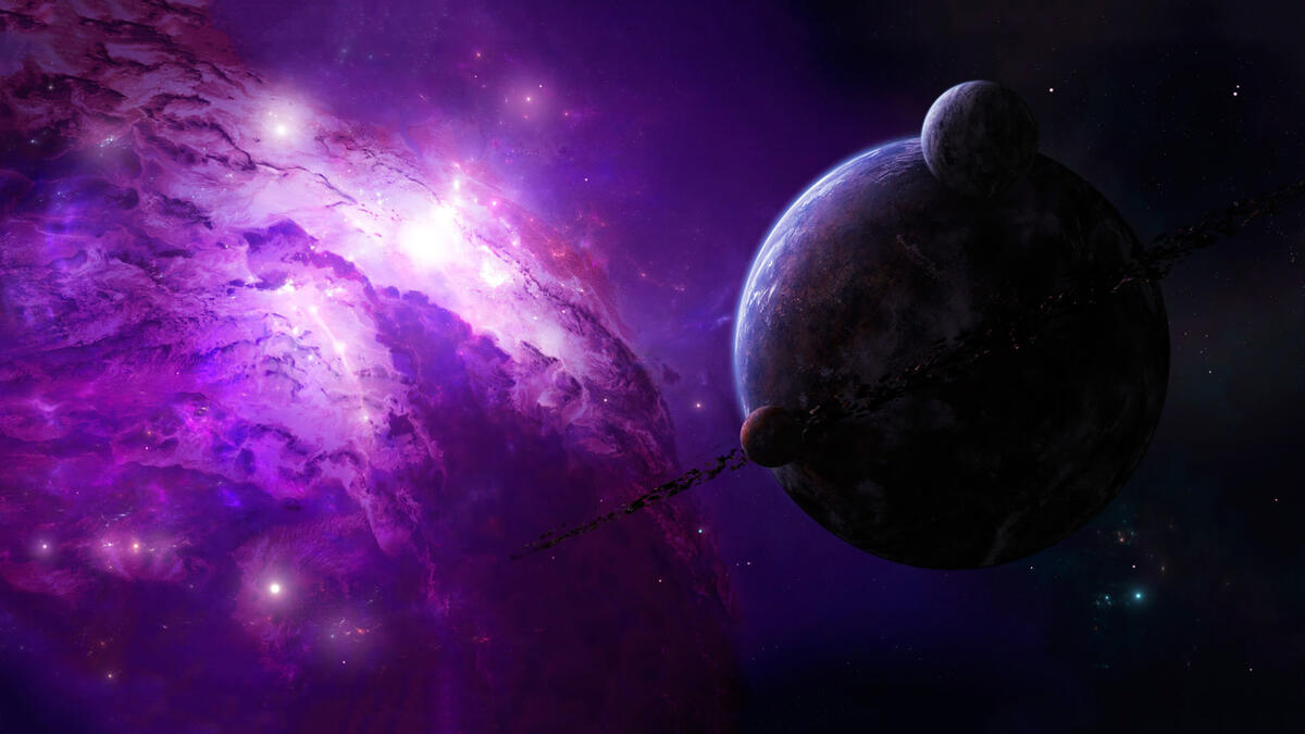 带有行星的石英-紫色星云