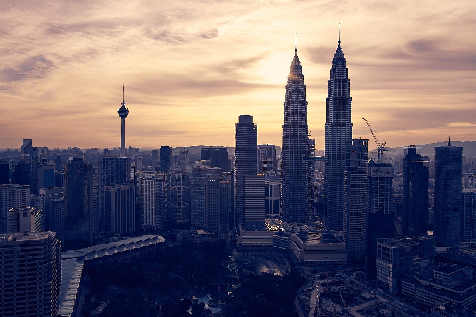Обои Малайзия башенный блок городской пейзаж на рабочий стол