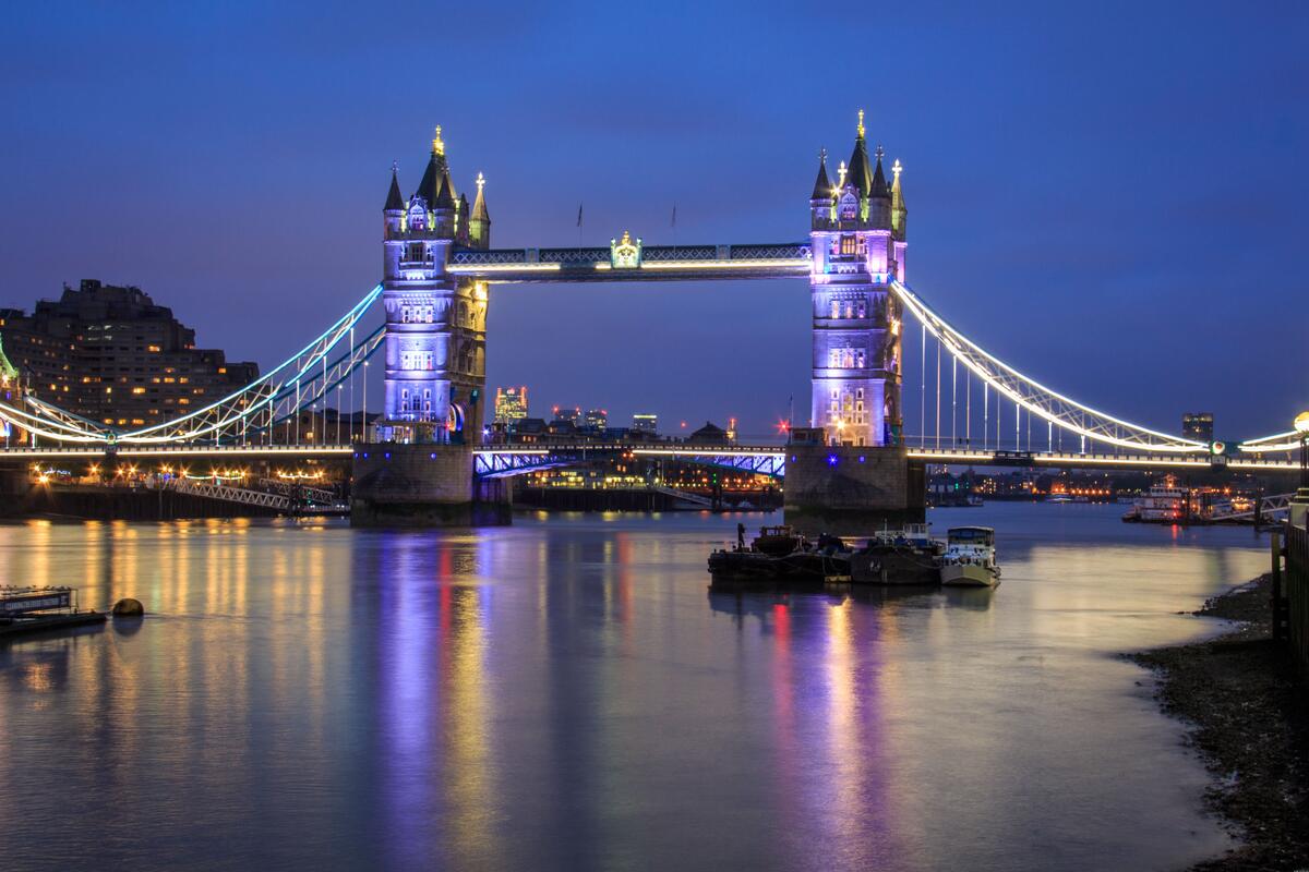 Nighttime suspension bridge in London